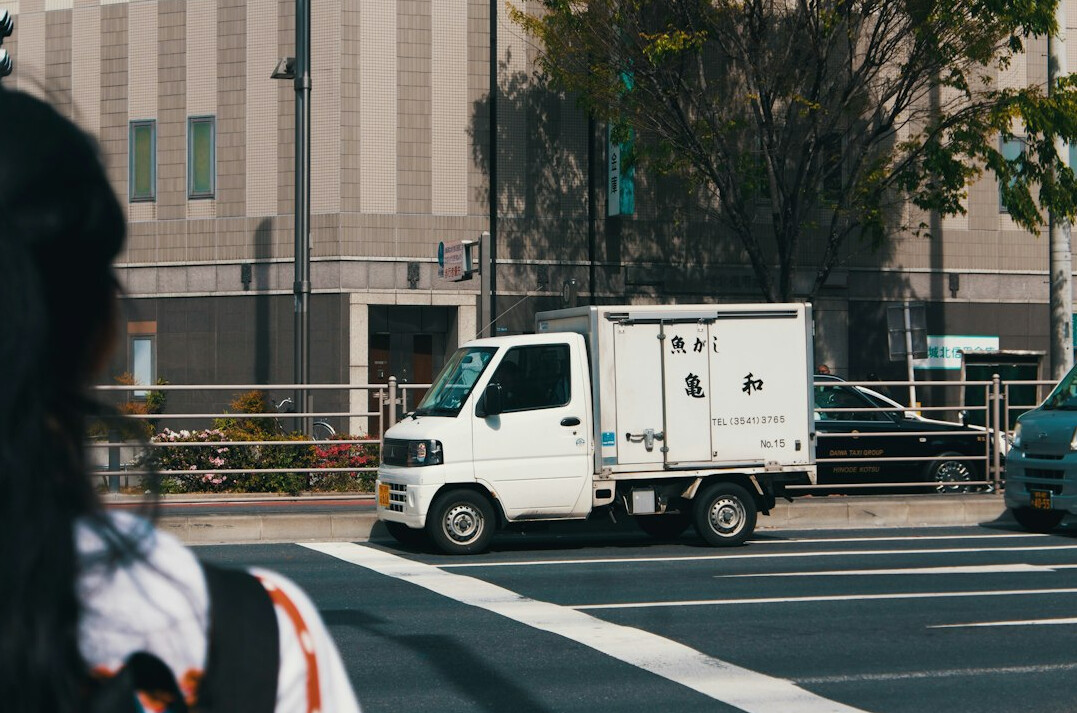 electric delivery truck
